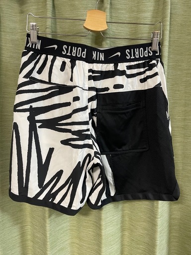 NIKE 総柄 ランニングショーツ M ゼブラ柄 ポケット