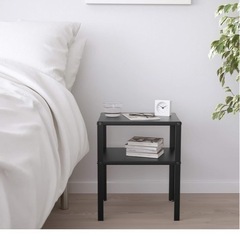 IKEA ベッドサイド　テーブル
の画像