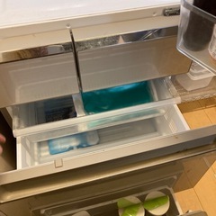 大型冷凍冷蔵庫の画像