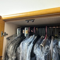 無料｜大型ワードローブ2台｜収納力抜群｜搬出できる方限定の画像