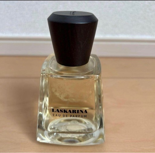 LASKARINA 香水　100ml