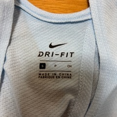 ナイキ　DRI-FIT
の画像