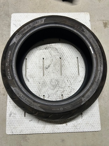 ピレリ　エンジェルGT   180/55R17