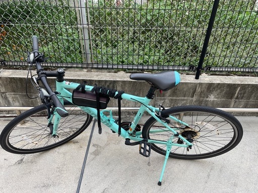 Bianchi C-Sport 1クロスバイク&ヘルメット