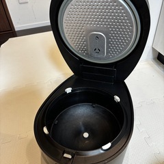 アイリスオーヤマ　炊飯器
の画像