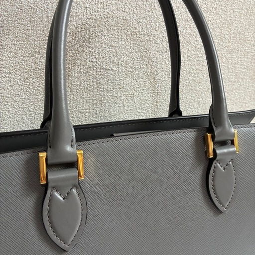 【美品】PRADA サフィアーノ 2WAY ハンドバッグ ショルダーバッグ