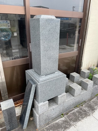 墓石　未使用　名入れ無し　　