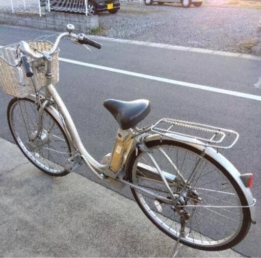 【動作確認済】電動アシスト自転車 ブリヂストン（充電器付）※後輪パンクのみ要修理