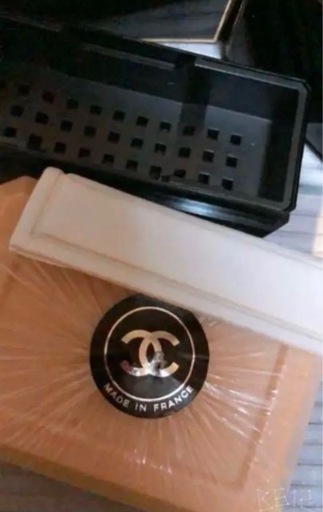 Coco CHANEL 新品ソープ。外箱もビニール個装・新品未開封。凄く良い香りです。ココシャネル。大きめ石鹸ラスト1点。 COCO
