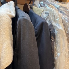 紳士用スーツ、ジャケット等の画像