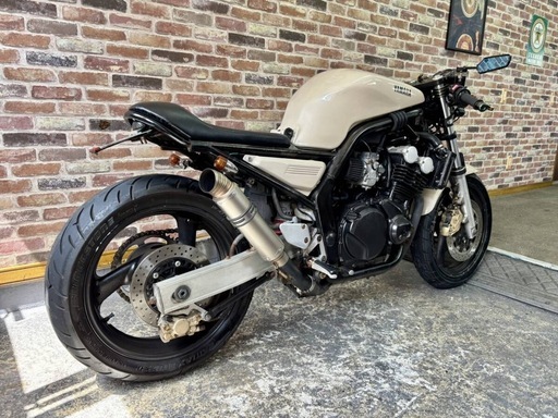 【唯一無二のビンテージ オリジナル カフェレーサー フルカスタム♪車検付】ヤマハ FZ400 多数整備絶好調 動画有 検 FZR XJR CB NINJA TZR