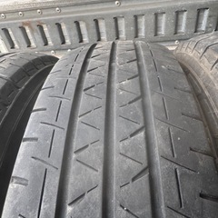 バリ山　YOKOHAMA BluEarth-Ban 195/80R15 LT 夏タイヤ　2023年製　15インチの画像