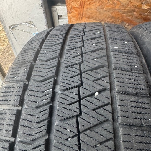 バリ山　BRIDGESTONE VRX2 215/45R17 スタッドレス　タイヤ　2020年製　17インチ