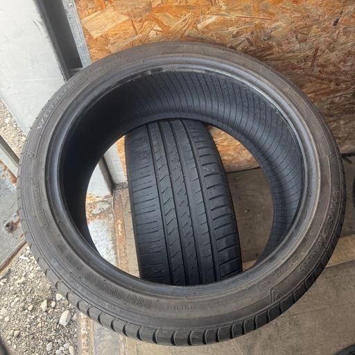 バリ山　WINRUN 235/40R18 夏タイヤ　2022年製　18インチ　2本
