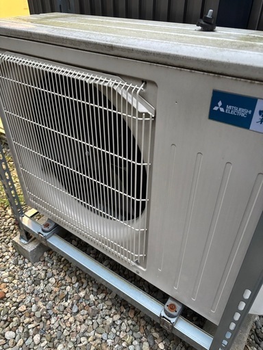 三菱エアコン霧ヶ峰　　　23畳用