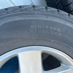 ラングラーアンリミ265/65/R17スタッドレス山ありの画像