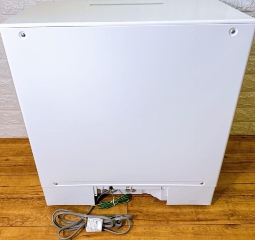 【2025年製】Panasonic 食器洗い乾燥機　NP-TH5-W