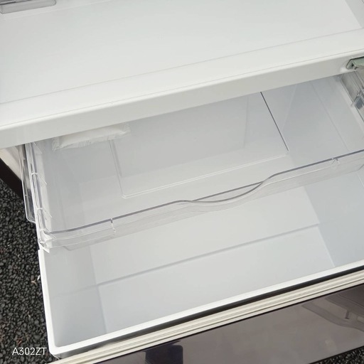A2X3t8 日立　自動製氷機能付き　大型冷蔵庫 375L