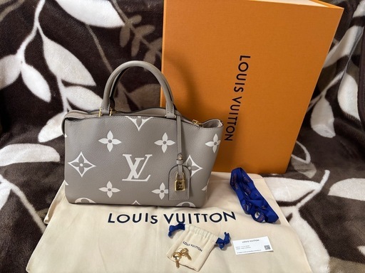 LOUISVUITTON プティパレ