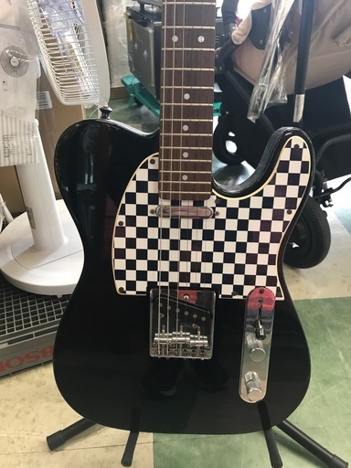ジャングルジャングル貝塚店　BUSKERS エレキギター　ブラック　チェック柄　お洒落　貝塚市　二色浜　泉佐野市　泉南市　阪南市　リサイクルショップ