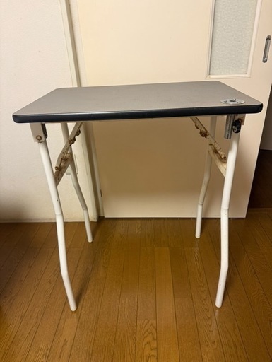トリミング台