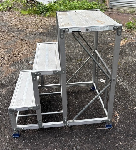 ピカコーポレーション　作業台　踏み台　脚立　FG-369　全高90㎝　天場60×41㎝　最大使用荷重120㎏