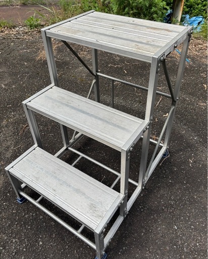 ピカコーポレーション　作業台　踏み台　脚立　FG-369　全高90㎝　天場60×41㎝　最大使用荷重120㎏