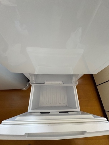 【受け渡し予定者決まりました】シャープ冷蔵庫 152L 2023年製 動作良好