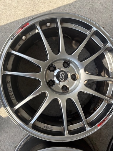 エンケイ　17インチアルミホイール　GTC01