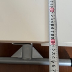 昇降式テーブルの画像