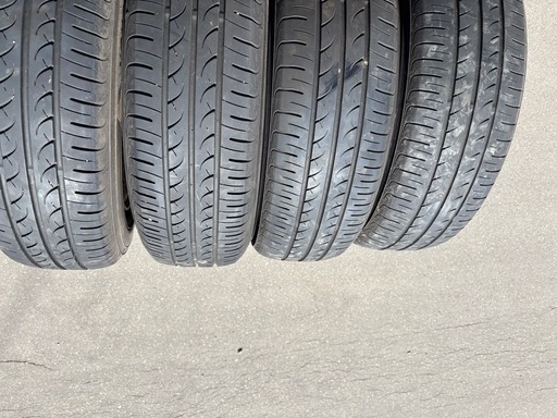 夏用タイヤ175/70R14