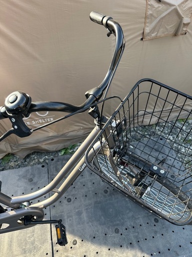 かなり美品　パンクしないエアレスタイヤ　自転車　26インチ