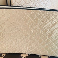 シングルマットレスの画像