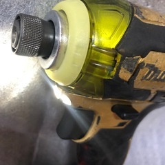 マキタ18vインパクトドライバTD148D、100周年記念、ゴールド、本体のみの画像