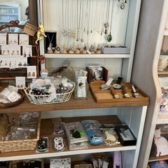 【下見OK・即引取歓迎】猫雑貨まとめ売り 約400〜500点 店舗在庫｜イベントや、これから店始める方に。棚、レジもあります。価格相談可の画像