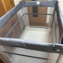 【アップリカ】ベビーベッド ココネルエアー AB グレーベアーの画像