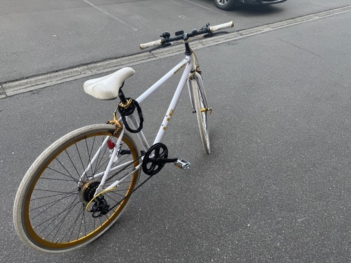 自転車28サイズ　2025年製　美品　　