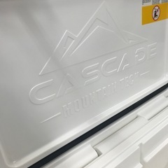 ジャングルジャングル貝塚店　カスケード　マウンテンテックス　クーラーボックス　ホワイト 42.5L  アウトドア　キャンプ　状態良い　美品　貝塚市　泉佐野市　泉南市　阪南市　リサイクルショップの画像