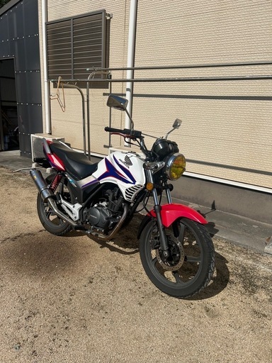CBF125 丸目カスタム フルエキ LED 19000km 好調 すぐ乗れます (べに CBF125 丸目カスタム フルエキ LED 19000km 好調 すぐ乗れます (べに