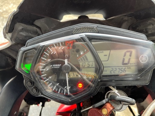 バイク　ヤマハ　yzf r25  pcxと交換可能です。