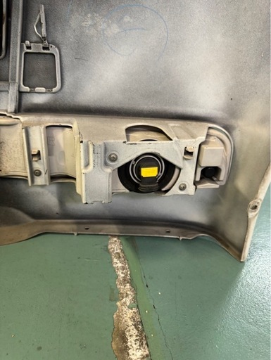 軽傷品　ダイハツ　タントカスタム　L375S L385S 前期 純正フロントバンパー フォグランプ付き