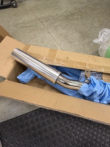 ゼファー400、ゼファーxの新品マフラー