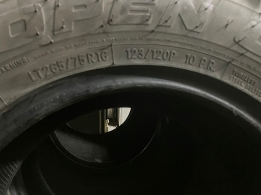 トーヨータイヤ　　MT