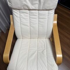 IKEA ポエング　椅子の画像
