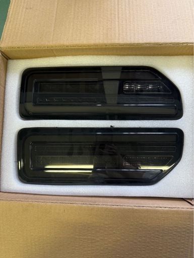 スズキ ジムニーJB64W ジムニーシエラ JB74W シーケンシャルウインカー内蔵 LEDテールランプ 流れるウインカー 