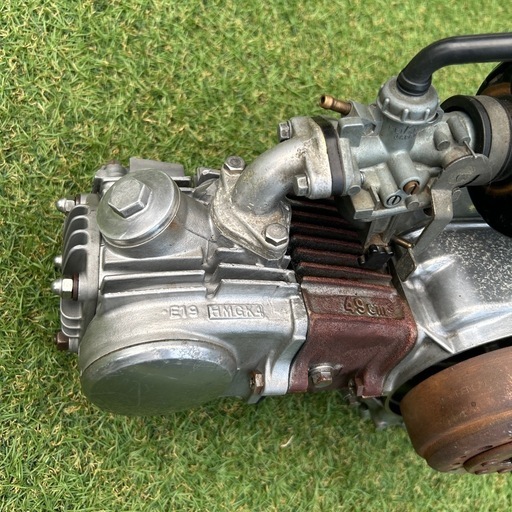 モンキー12Vエンジンz50j ab27 (ムキムキのキム) 吉野ケ里公園のホンダ