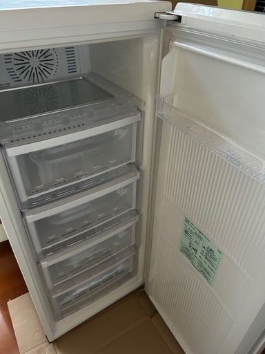 美品 三菱電機の冷凍庫 MF-U12T-W 冷凍庫 121L 【公式通販】