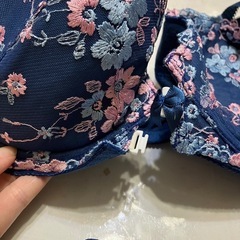 新品未使用のブラジャーショーツセットの画像