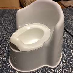 BABYJORNのオマルと便座セットお譲りしますの画像