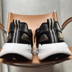 アディダスシューズ
の画像